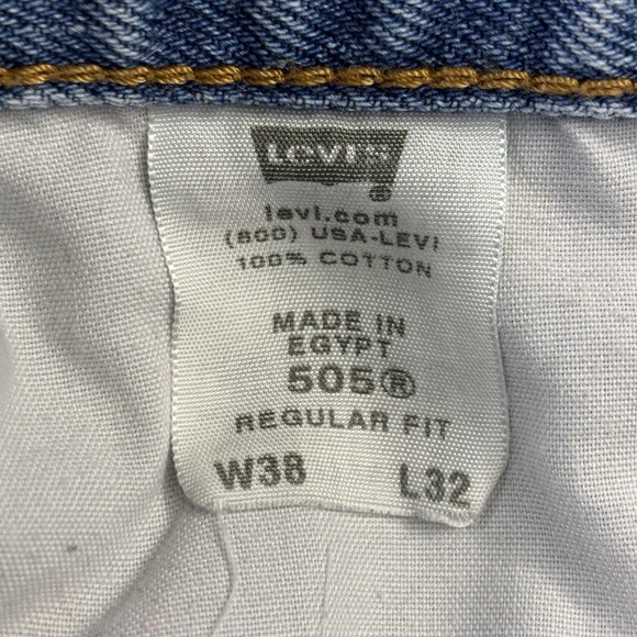Levis 505 Jeans Mens 36x31 (Actual) Blue Regular Fit Denim Medium Wash Straight - Picture 9 of 16